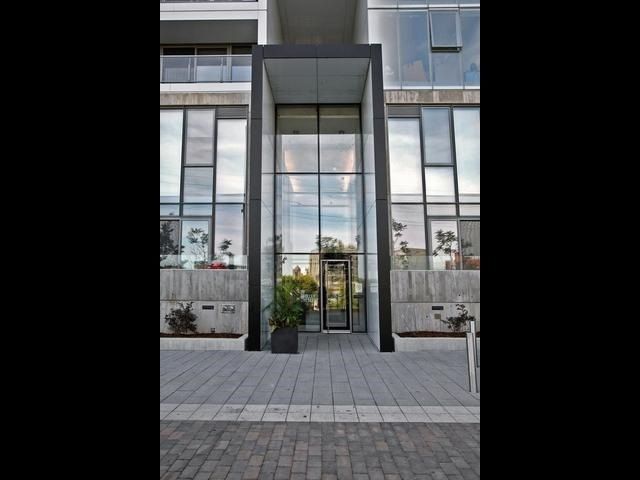 Preview image for 32 Trolley Cres #1206, Toronto