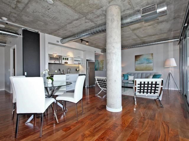 Preview image for 32 Trolley Cres #1206, Toronto