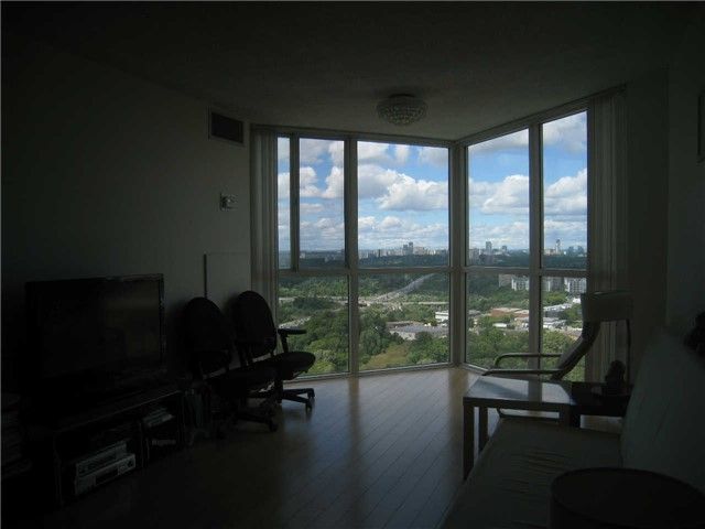 Preview image for 7 Concorde Pl #2810, Toronto