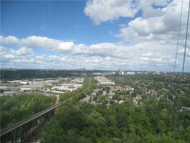Preview image for 7 Concorde Pl #2810, Toronto