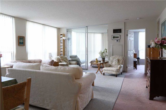 Preview image for 24 Wellesley St W #511, Toronto