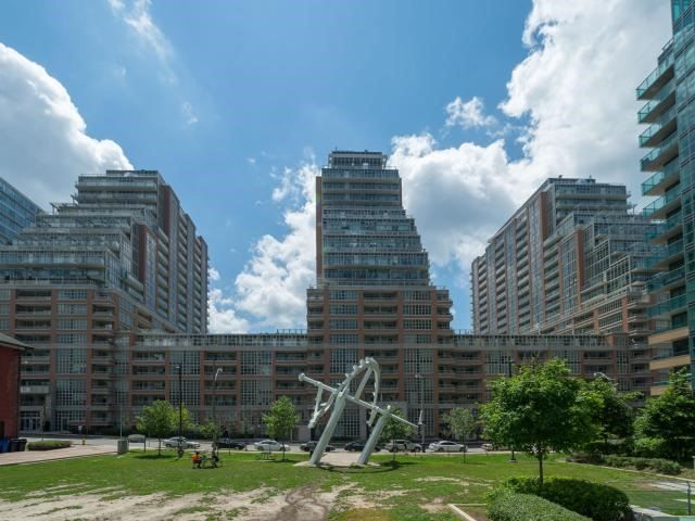 Preview image for 65 East Liberty St #521, Toronto