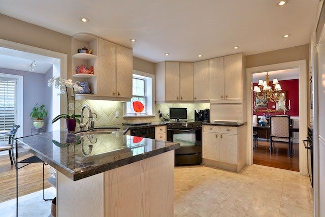 Preview image for 55 Riderwood Dr, Toronto