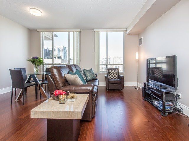 Preview image for 123 Eglinton Ave E #1514, Toronto