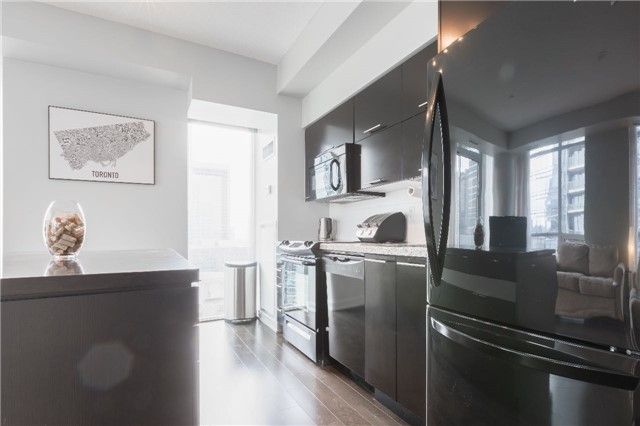 Preview image for 126 Simcoe St #1808, Toronto