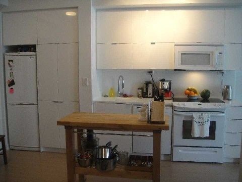 Preview image for 21 Iceboat Terr #4303, Toronto
