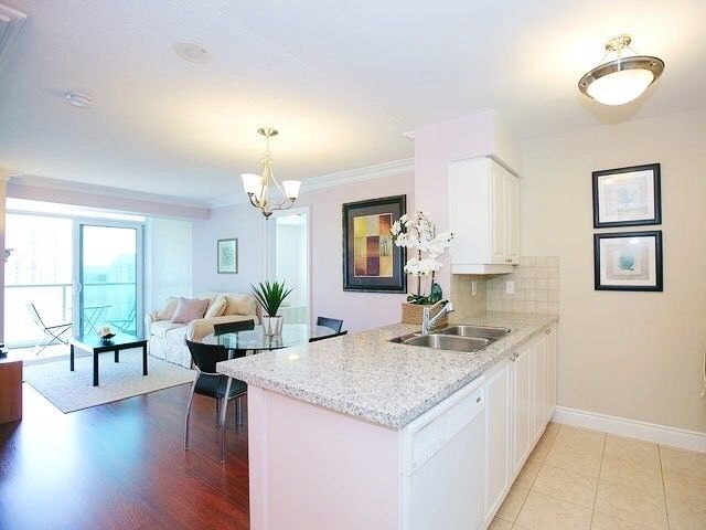 Preview image for 15 Greenview Ave #1804, Toronto