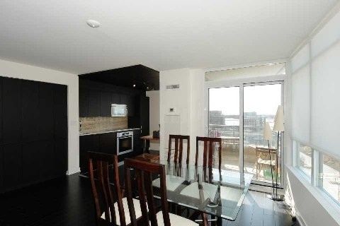 Preview image for 10 Capreol Crt #1012, Toronto