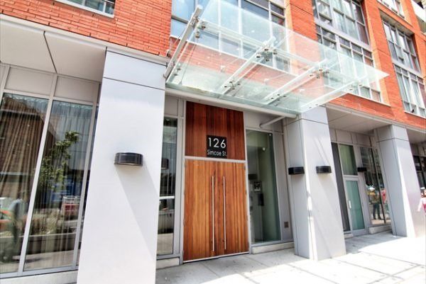 Preview image for 126 Simcoe St #Ph05, Toronto