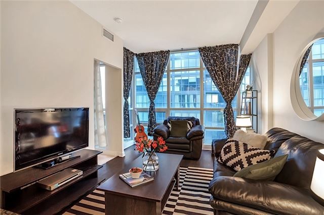 Preview image for 15 Bruyeres Mews #1401, Toronto