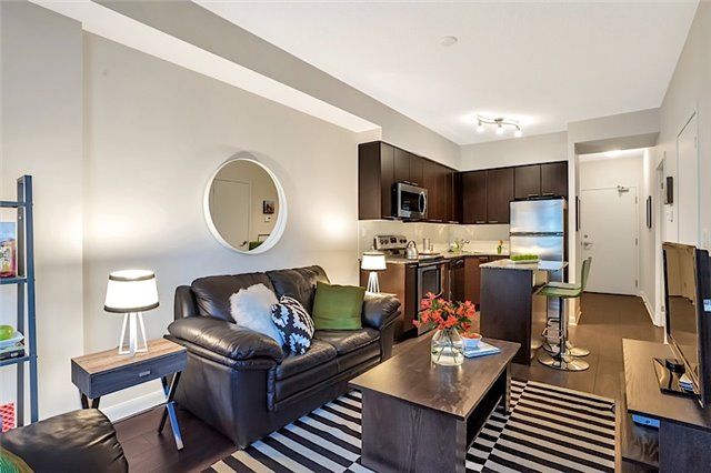 Preview image for 15 Bruyeres Mews #1401, Toronto