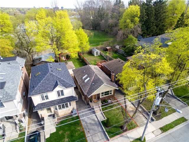 Preview image for 19 Southvale Dr, Toronto