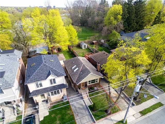 Preview image for 19 Southvale Dr, Toronto