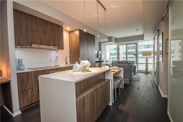 Preview image for 1 Bloor St E #1812, Toronto