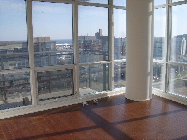 Preview image for 15 Fort York Blvd #1512, Toronto
