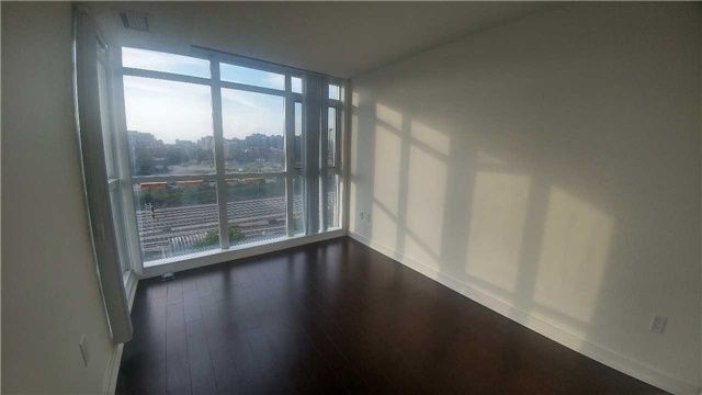 Preview image for 10 Capreol Crt #645, Toronto