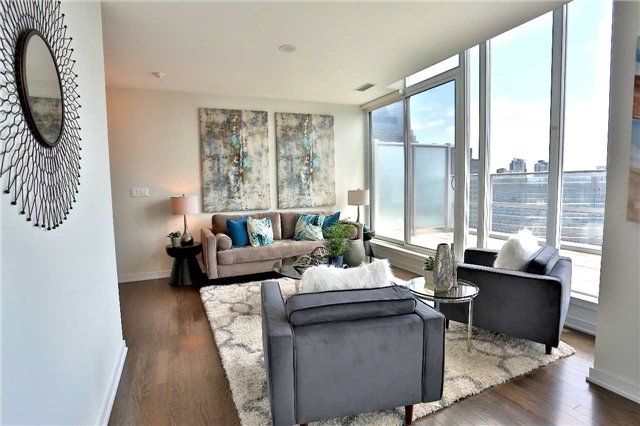 Preview image for 126 Simcoe St #Ph05, Toronto