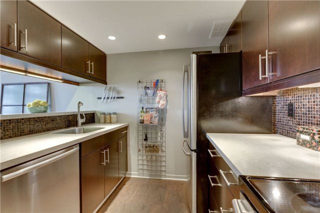 Preview image for 25 Maitland St #1706, Toronto