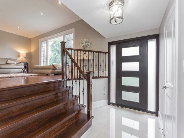 Preview image for 18 Lantana Crt, Toronto