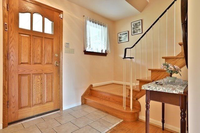 Preview image for 179 Lord Seaton Rd, Toronto