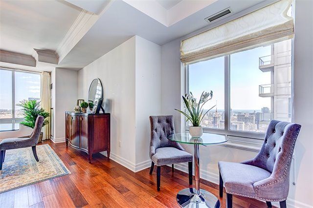 Preview image for 35 Balmuto St #3602, Toronto