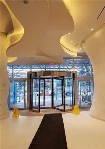 Preview image for 1 Bloor St E #4208, Toronto
