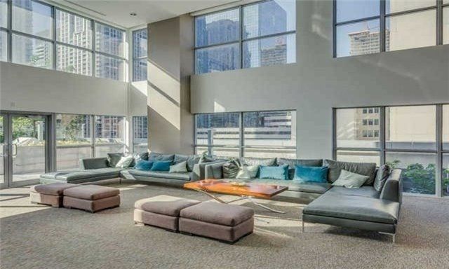 Preview image for 386 Yonge St #1407, Toronto