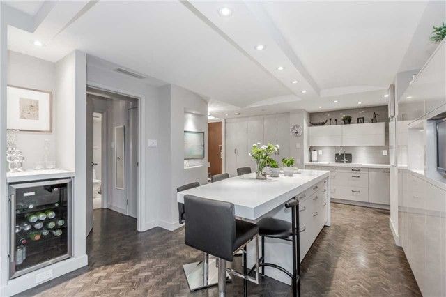 Preview image for 447 Walmer Rd #308, Toronto