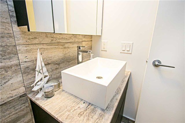 Preview image for 10 Capreol Crt #353, Toronto