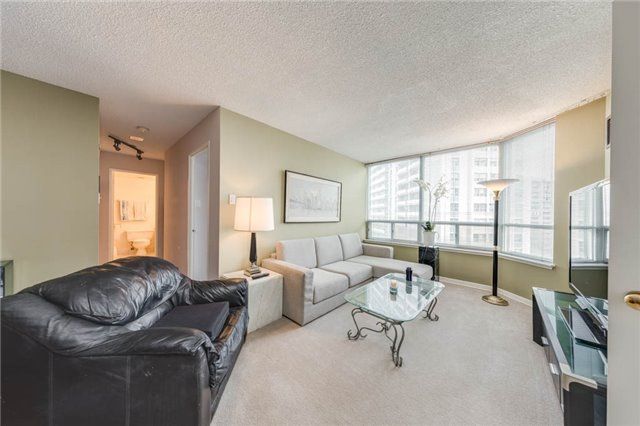 Preview image for 25 Maitland St #709, Toronto