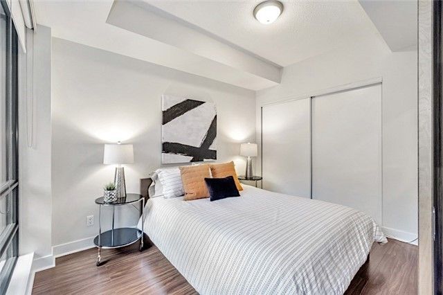 Preview image for 438 King St W #519, Toronto