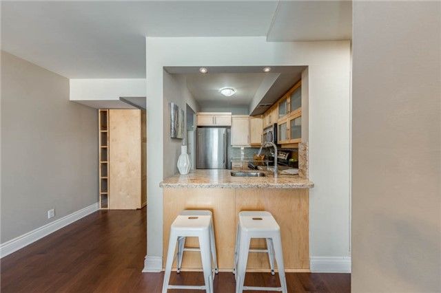 Preview image for 92 King St E #708, Toronto