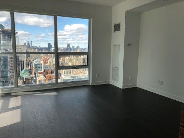 Preview image for 88 Scott St #4302, Toronto