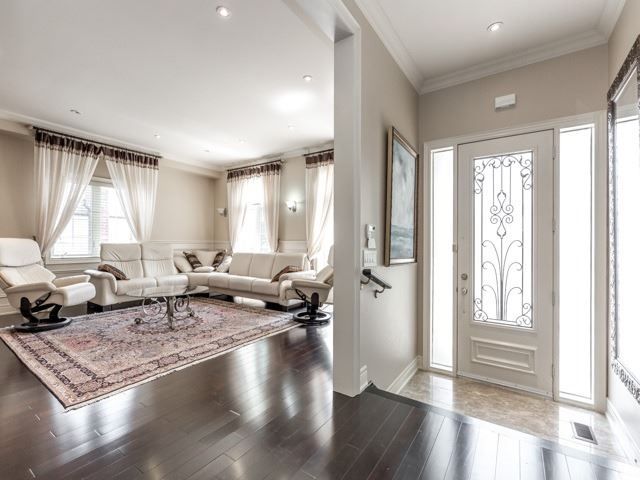 Preview image for 498 Hounslow Ave, Toronto