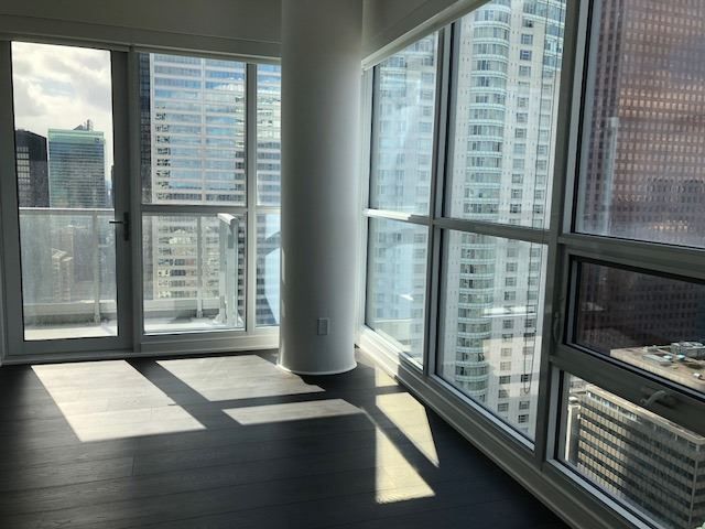 Preview image for 88 Scott St #4302, Toronto