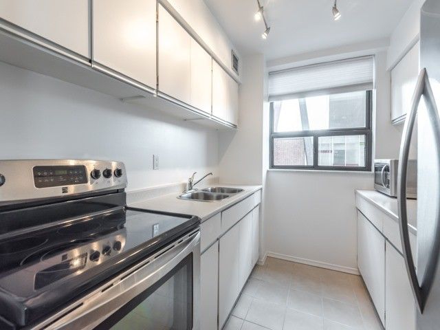 Preview image for 89 Mc Caul St #414, Toronto