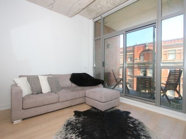 Preview image for 2 Gladstone Ave #406, Toronto