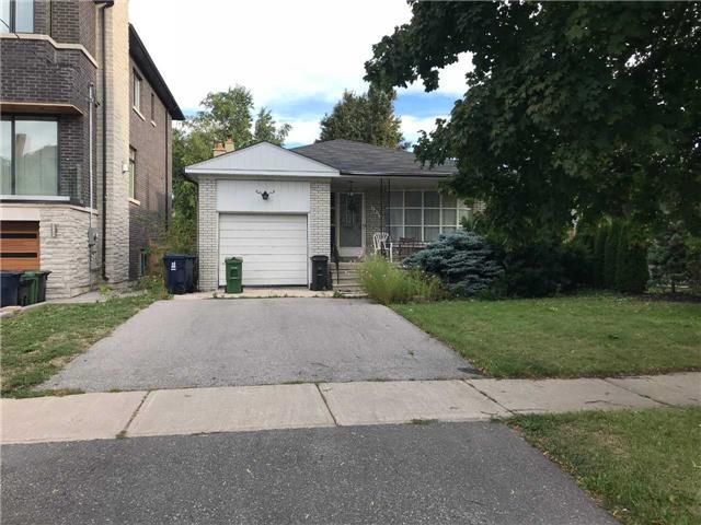 Preview image for 140 Holmes Ave, Toronto