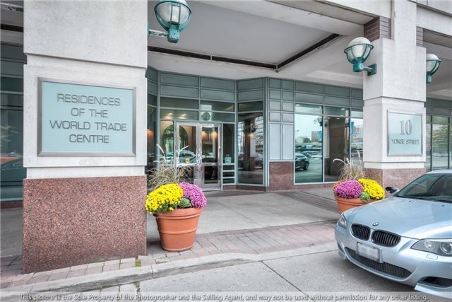 Preview image for 10 Yonge St #1807, Toronto