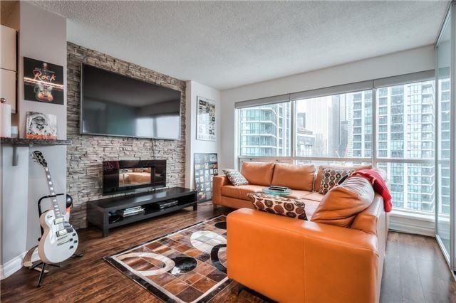 Preview image for 10 Yonge St #1807, Toronto