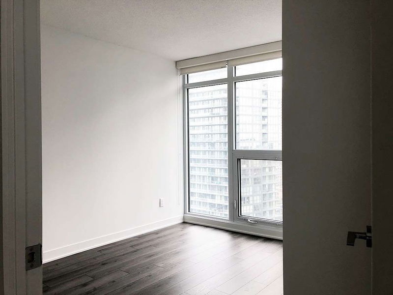 Preview image for 70 Queens Wharf Crt #1806, Toronto