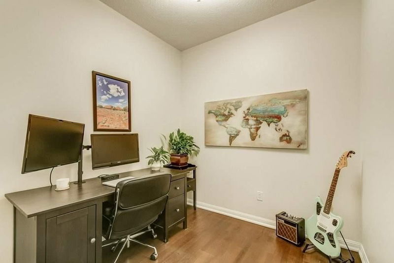 Preview image for 628 Fleet St #711, Toronto