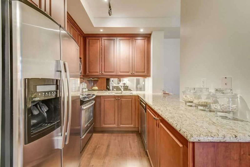 Preview image for 628 Fleet St #711, Toronto