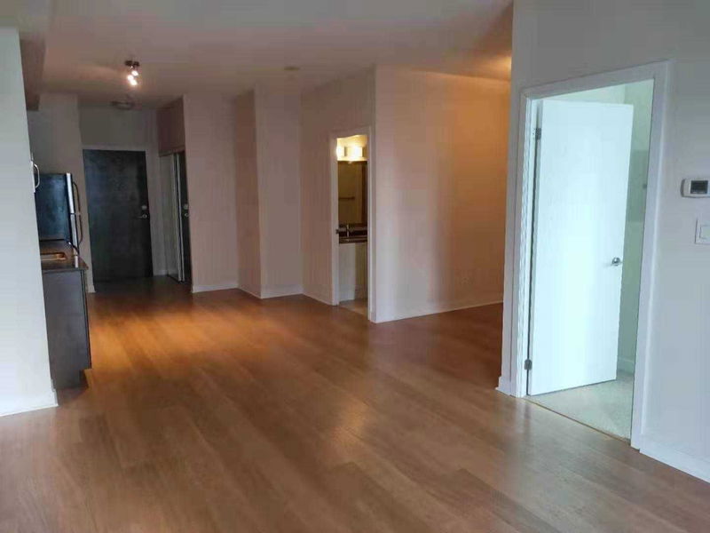 Preview image for 33 Bay St #4101, Toronto