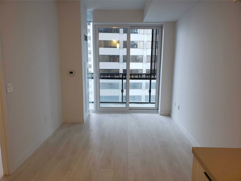 Preview image for 8 Eglinton Ave E #1303, Toronto