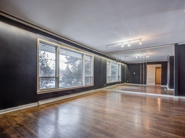 Preview image for 15 Cobden St, Toronto