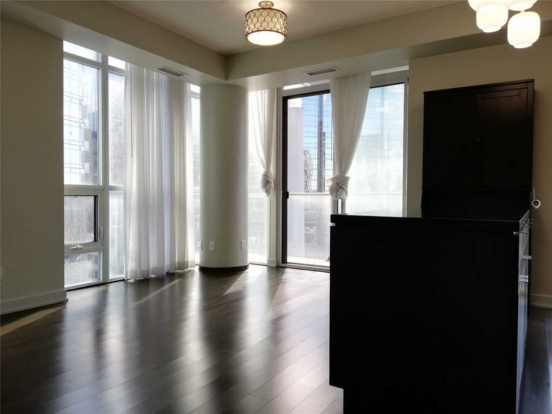 Preview image for 126 Simcoe St #1808, Toronto