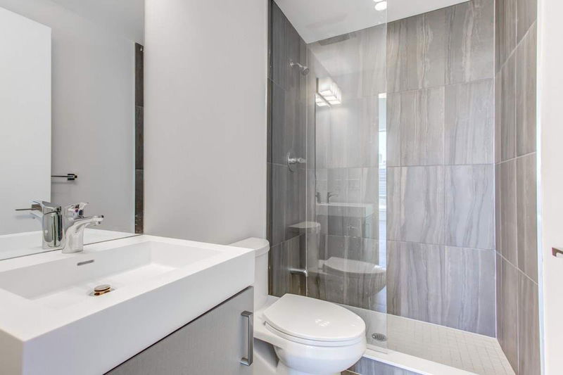 Preview image for 17 Dundonald St #1703, Toronto