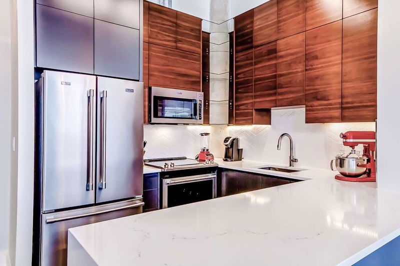 Preview image for 637 Lake Shore Blvd W #116, Toronto