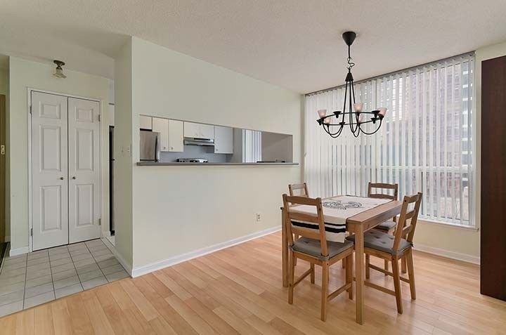 Preview image for 24 Wellesley St W #605, Toronto